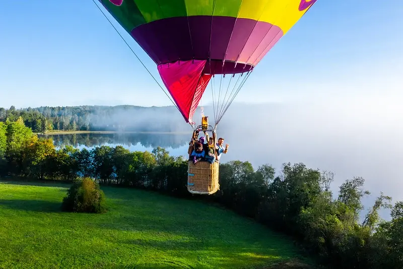 Movement Spontaneous Hot Air Ballooning and Hiking Experience