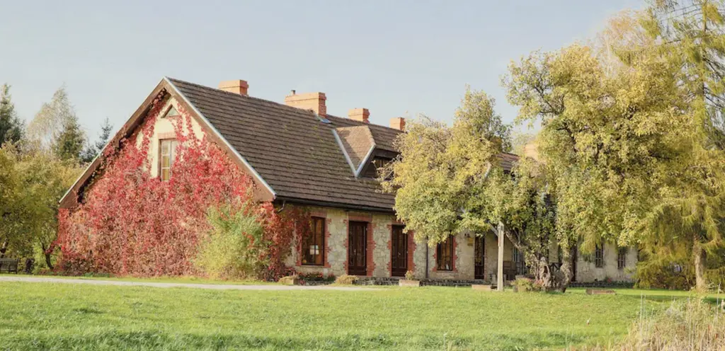 Karlamuiza Country Hotel Hiking and Dining in a Landscape Park house