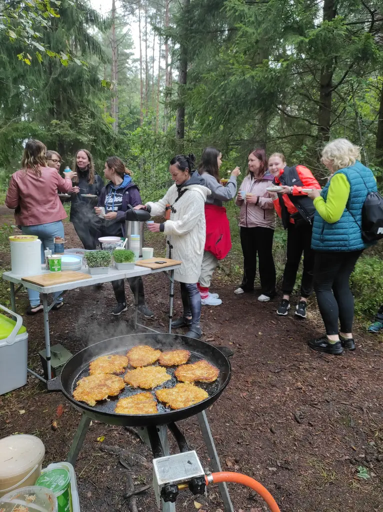 Boards You SUP adventure in Smarde swamp food
