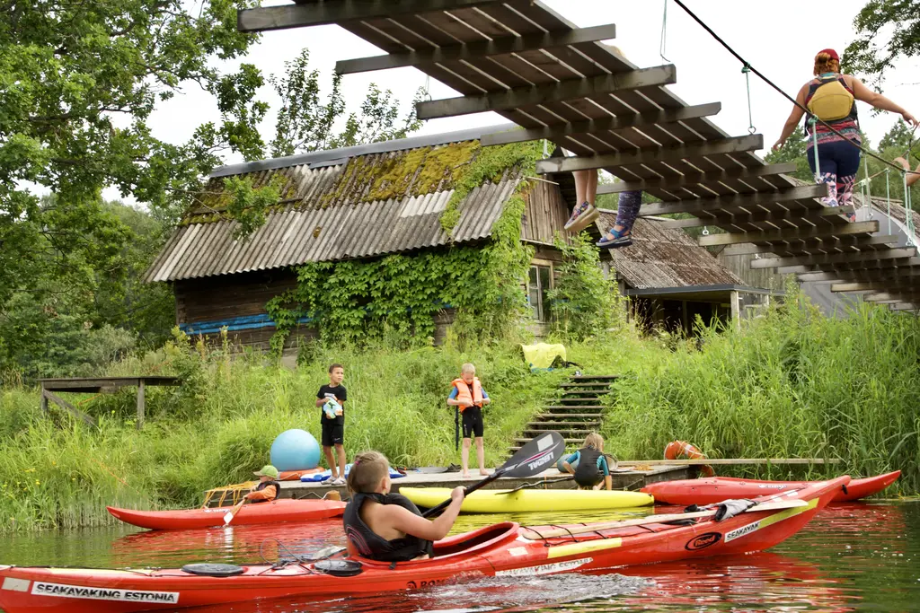 Soomaa adventure family2