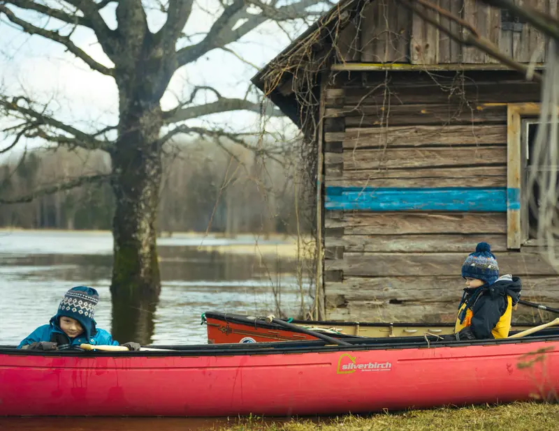 Soomaa adventure family estonia outdoor canoes
