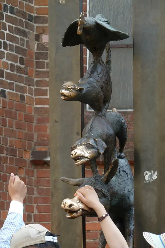 activest riga hike selfguided latvia baltics