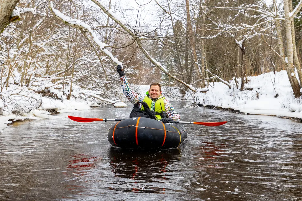 movement spontaneous winter packrafting latvia river
