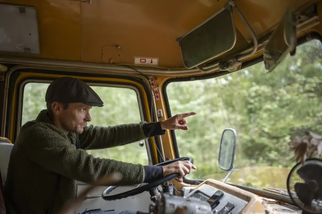 toosikannu wildlife watching deer safari estonia